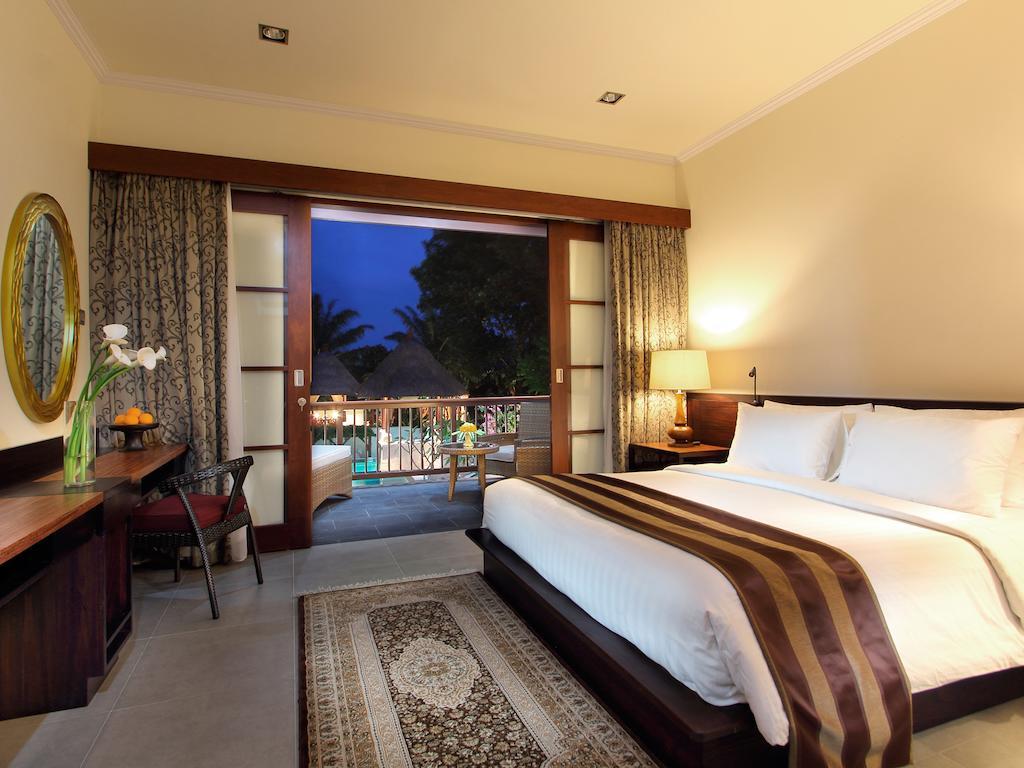 Griya Santrian A Beach Resort And Spa Sanur Kültér fotó